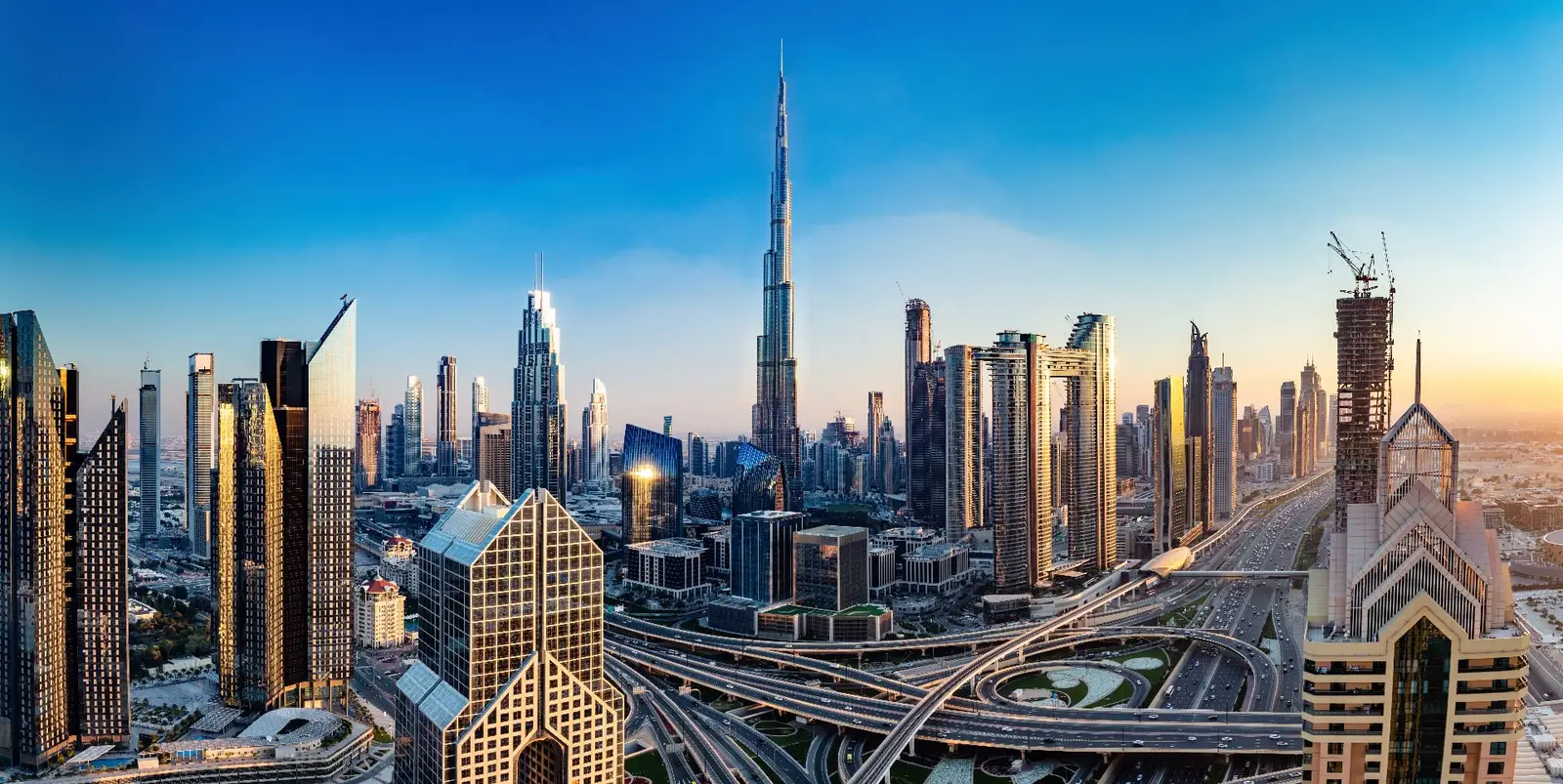 Dubai — sorgfältig ausgewählte Projekte, klare Zahlen, ein direkter Ansprechpartner.
